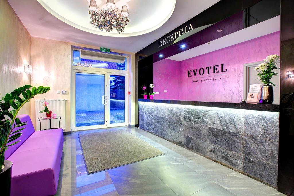 Hostel Evotel Zielonka  Kültér fotó
