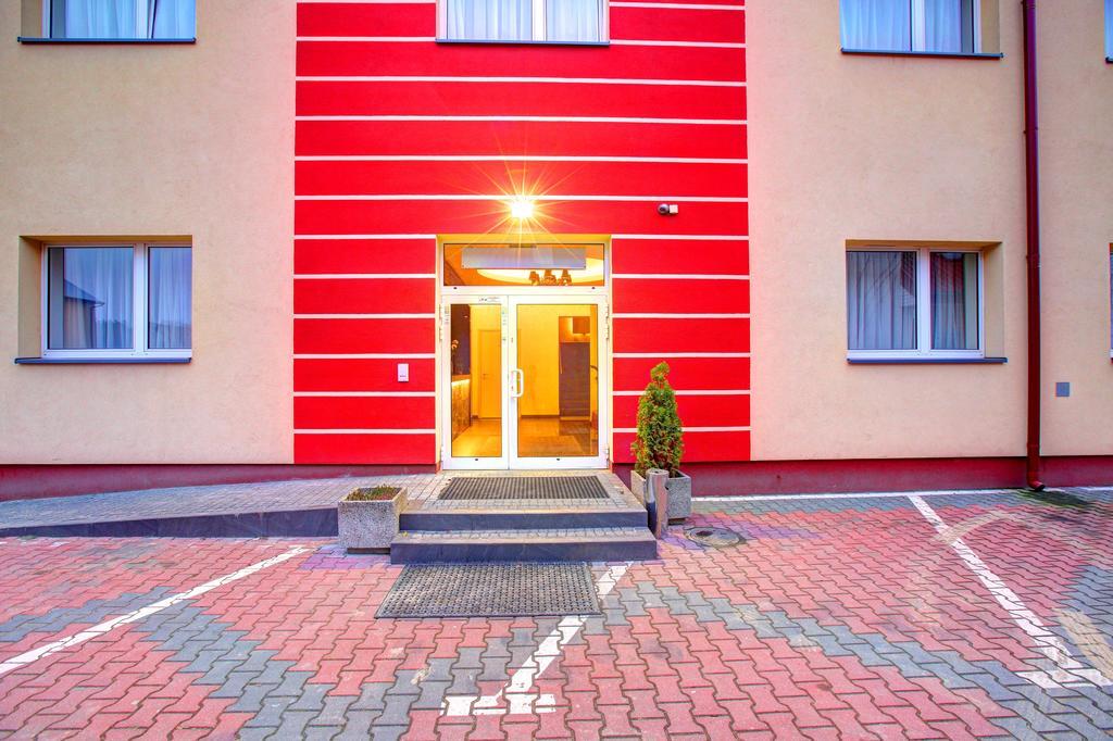 Hostel Evotel Zielonka  Kültér fotó