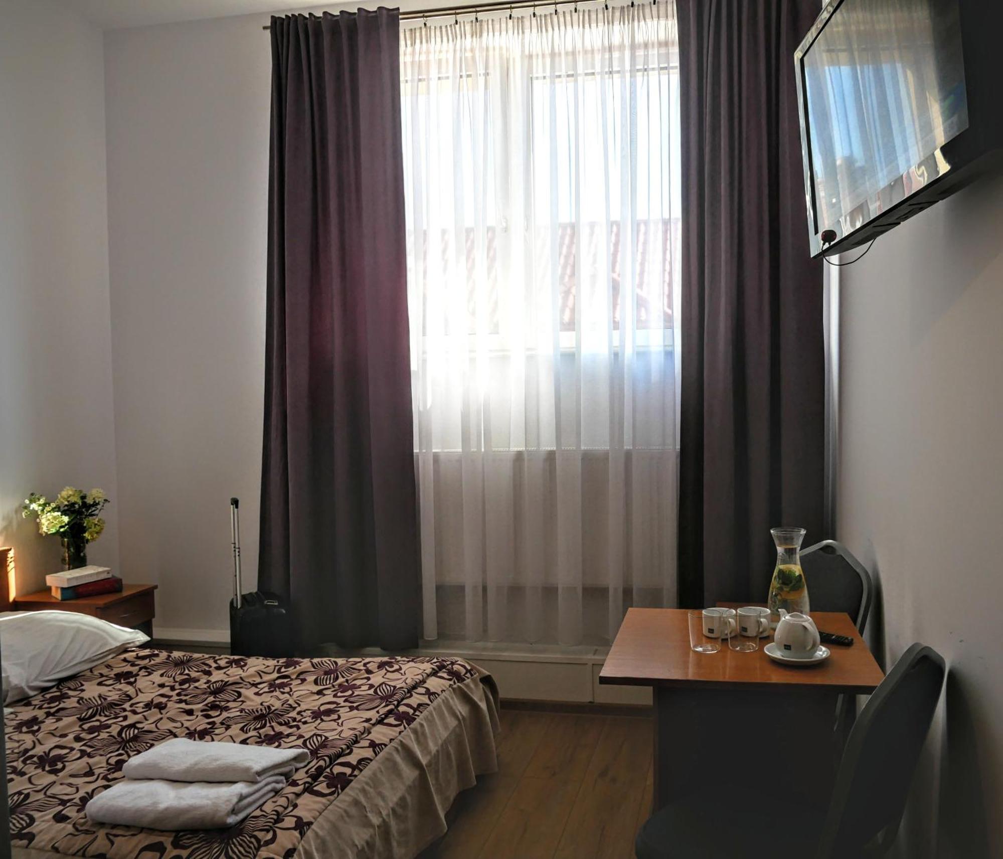 Hostel Evotel Zielonka  Kültér fotó