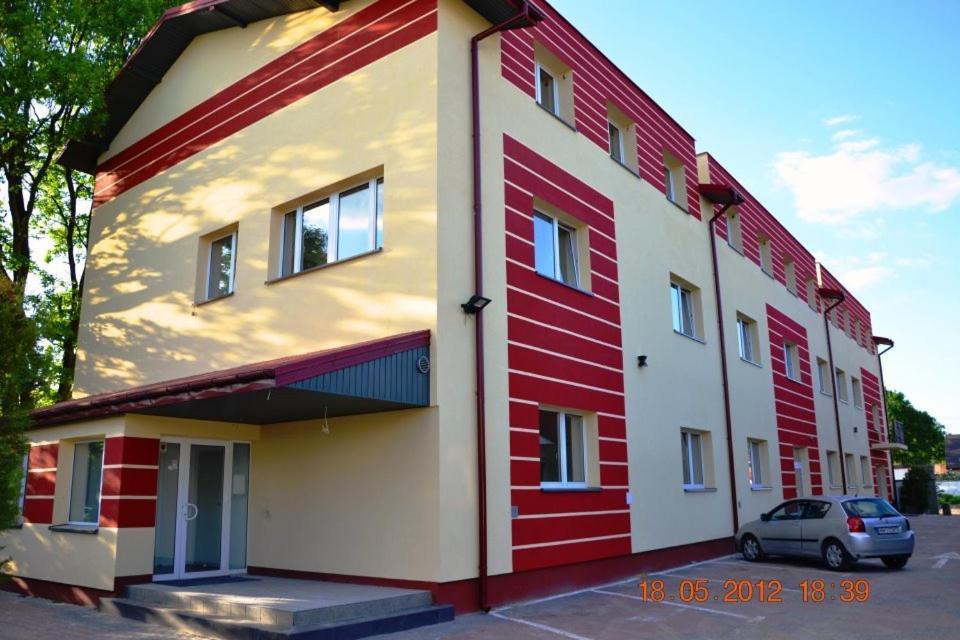Hostel Evotel Zielonka  Kültér fotó